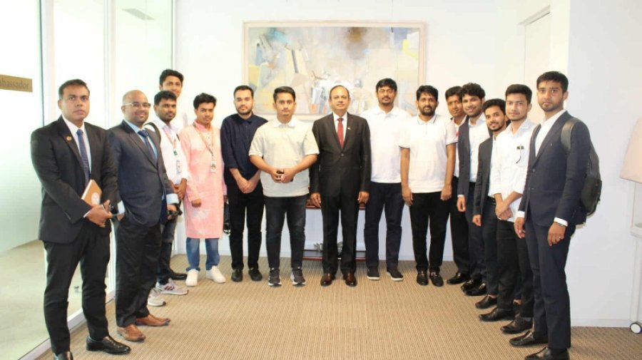 জাপানে এনসিপি প্রতিনিধি নেতাদের সঙ্গে রাষ্ট্রদূতের মতবিনিময়